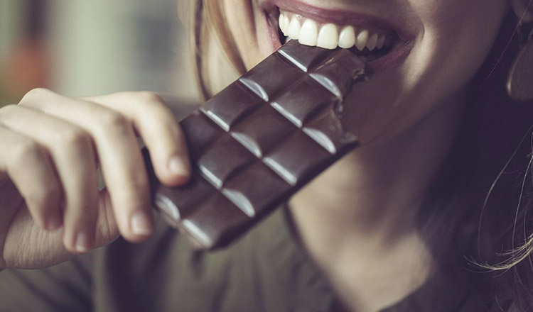 Consumul de ciocolată reduce riscul de aritmie