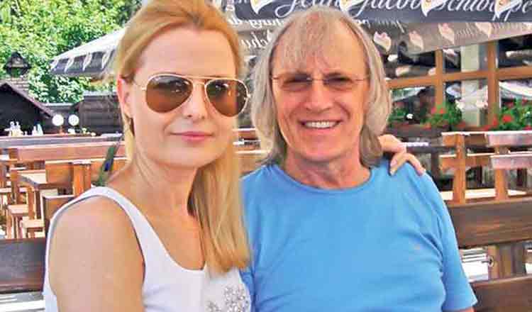 Soția lui Mihai Constantinescu, despre starea cântărețului: „Este stabil, dar nu poate fi vizitat”