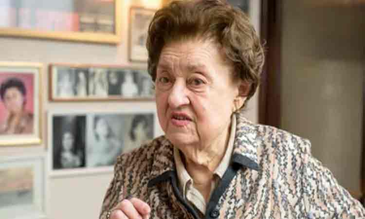 Fuego, în vizită la “profa Isoscel”. Imaginea care a emoționat întreaga Românie. Tamara Buciuceanu Botez a împlinit 90 de ani. Cum a găsit-o artistul?