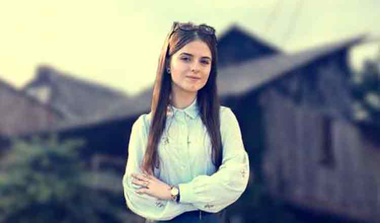 Alexandra Măceșanu ar fi împlinit astăzi 16 ani! Protest la București în memoria fetei