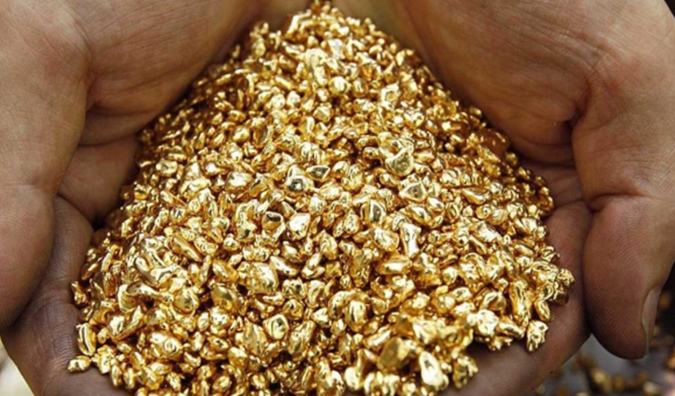 Prețul aurului este la maximul tuturor timpurilor, al argintului se apropie de un record istoric. Cum se explică și ce urmează
