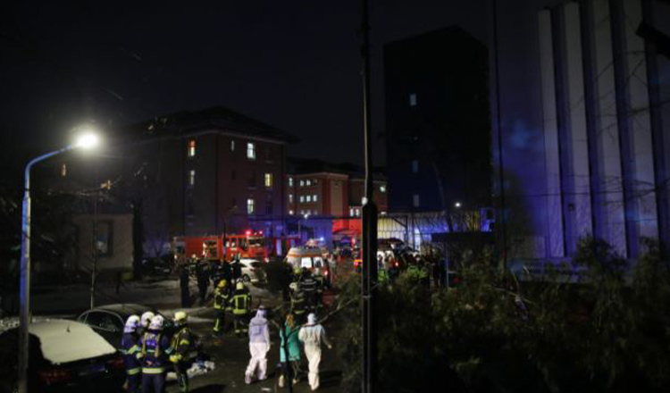 Incendiu puternic la Institutul Matei Balș din București. 4 morți și 102 pacienți evacuați. Declarații Raed Arafat și Vlad Voiculescu