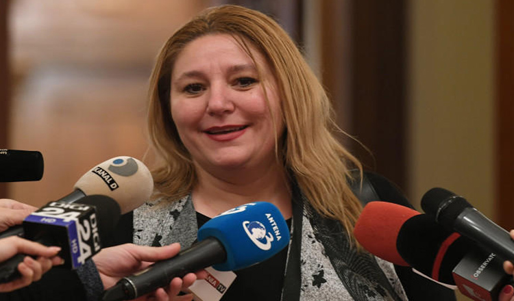 Diana Șoșoacă a fost dată afară din grupul senatorial AUR. De ce a fost, de fapt, exclusă