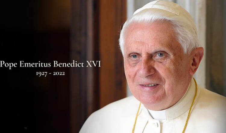 Papa Benedict al XVI-lea a murit la 95 de ani. Anunțul Vaticanului