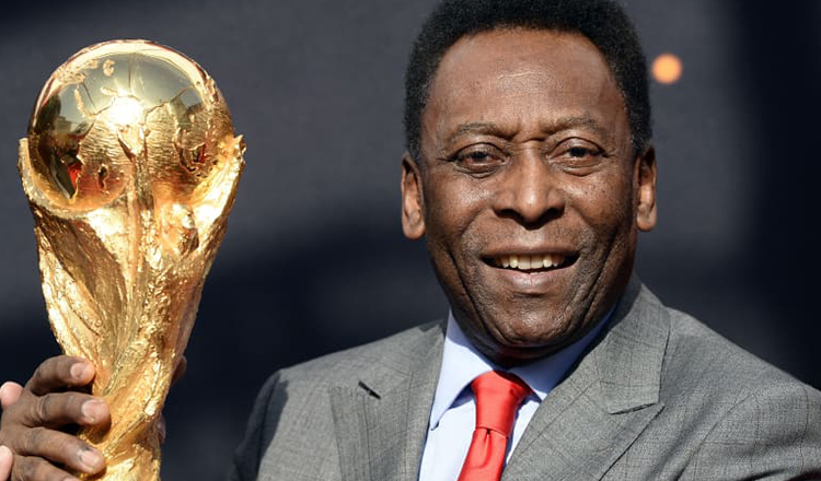 A murit Pele! Singurul fotbalist care a câştigat de trei ori Cupa Mondială avea 82 de ani